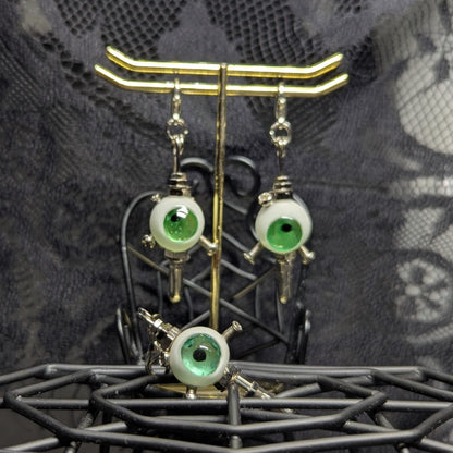 【安全じゃないピン】の片耳ピアス・イヤリング